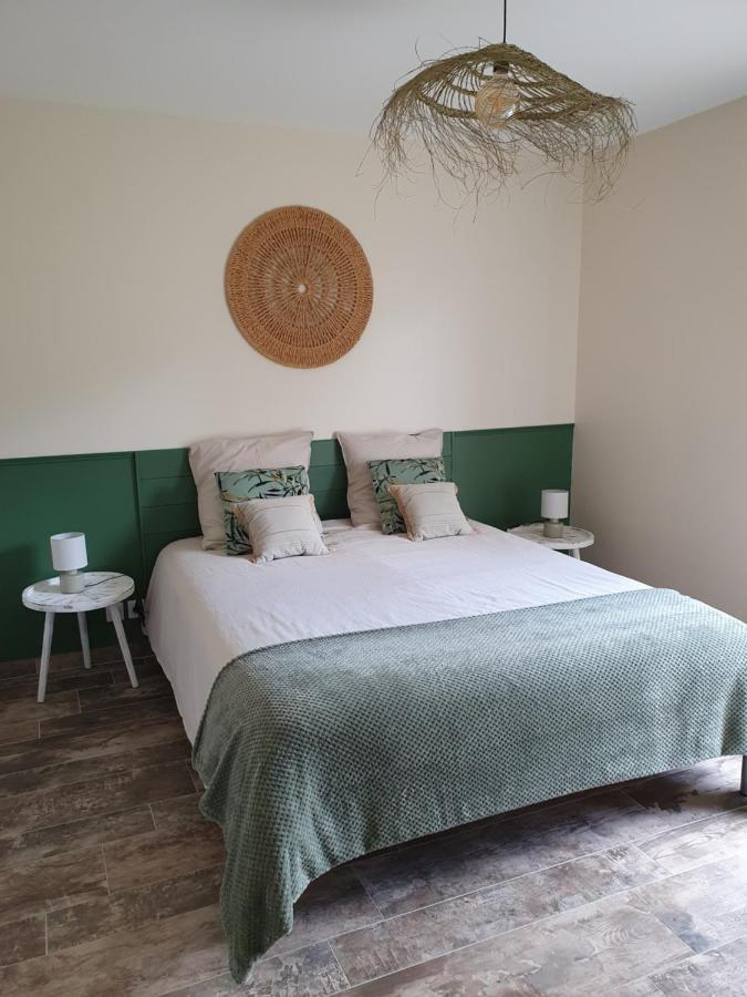 Bed and Breakfast Le Coeur De La Petite Cisse Monteaux Exterior foto